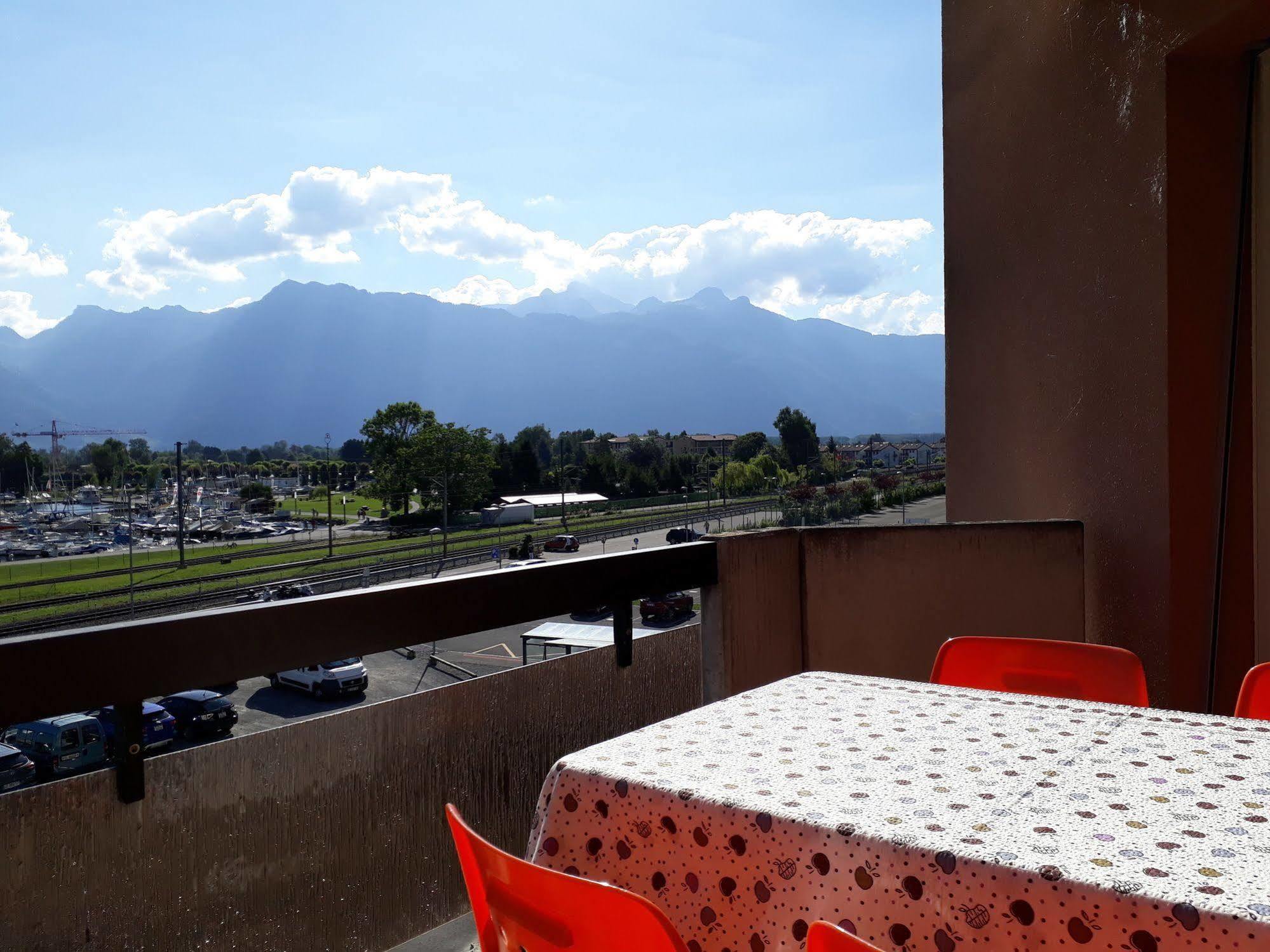Le Lacustre 4Th Floor Port-Valais Екстер'єр фото